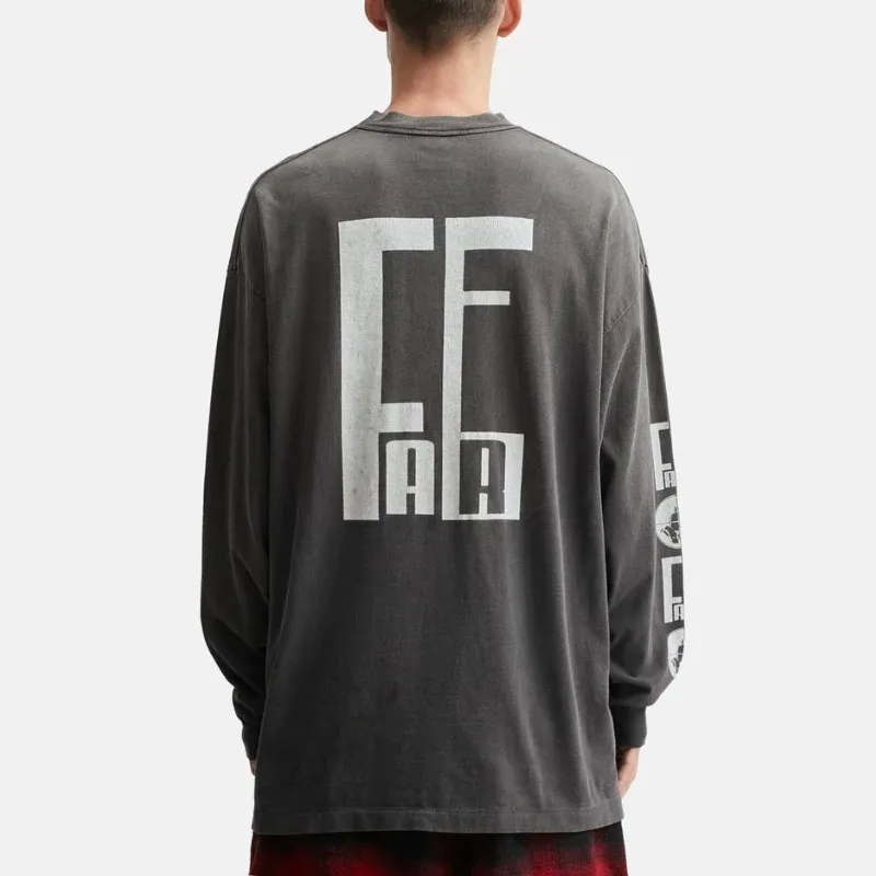 SAINT Mxxxxxx × FEAR OF GOD FG_LS TEE/SNT OF GOD/BLK FOG co-branded model SAINT OF GOD/ETERNAL prayer sight long sleeves, washed black S-XL, this season's major co-branded model, FOG manager JERRY personally carries the goods. The SAINT OF GOD series collaboration has gained quite a lot of buzz. Customized original co-branded SAINT OF GOD main label/washed label. Top-notch printing technology. Using silver sand and cracked pulp on the front and rear panels and heavy washing water to create a natural washed effect of printing, deep restoration